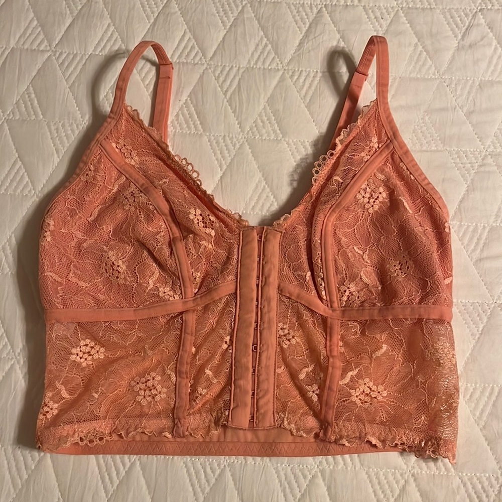 pink/peach cropped top